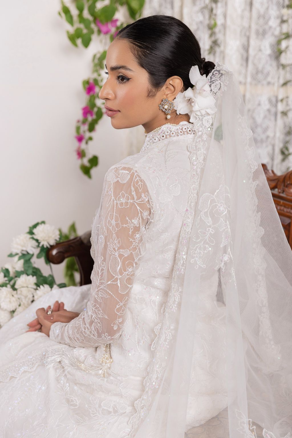 IZNIK | Amaryllis - Rang-e-Khaas