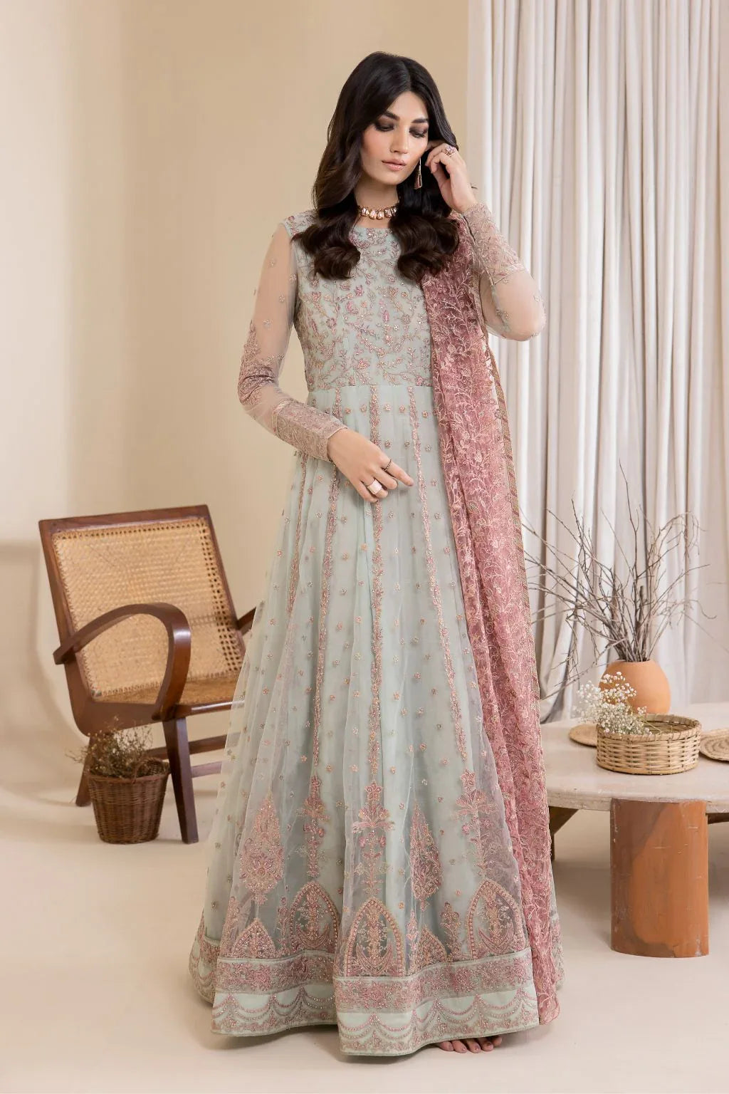 IZNIK | Aryanna - Rang-e-Khaas