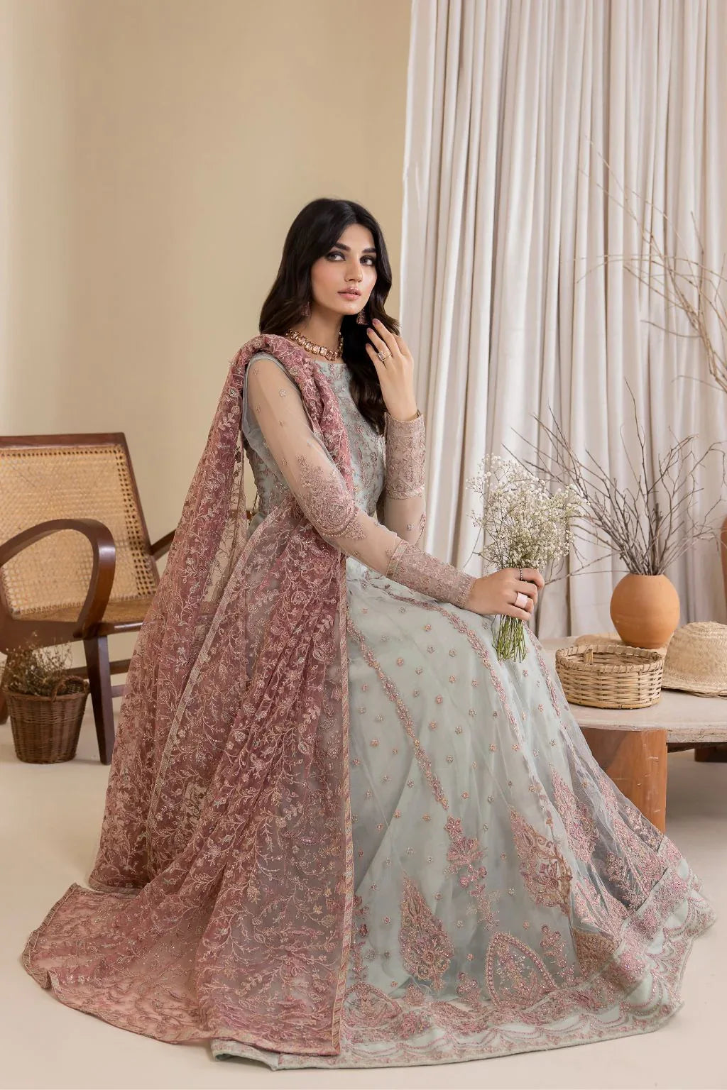 IZNIK | Aryanna - Rang-e-Khaas
