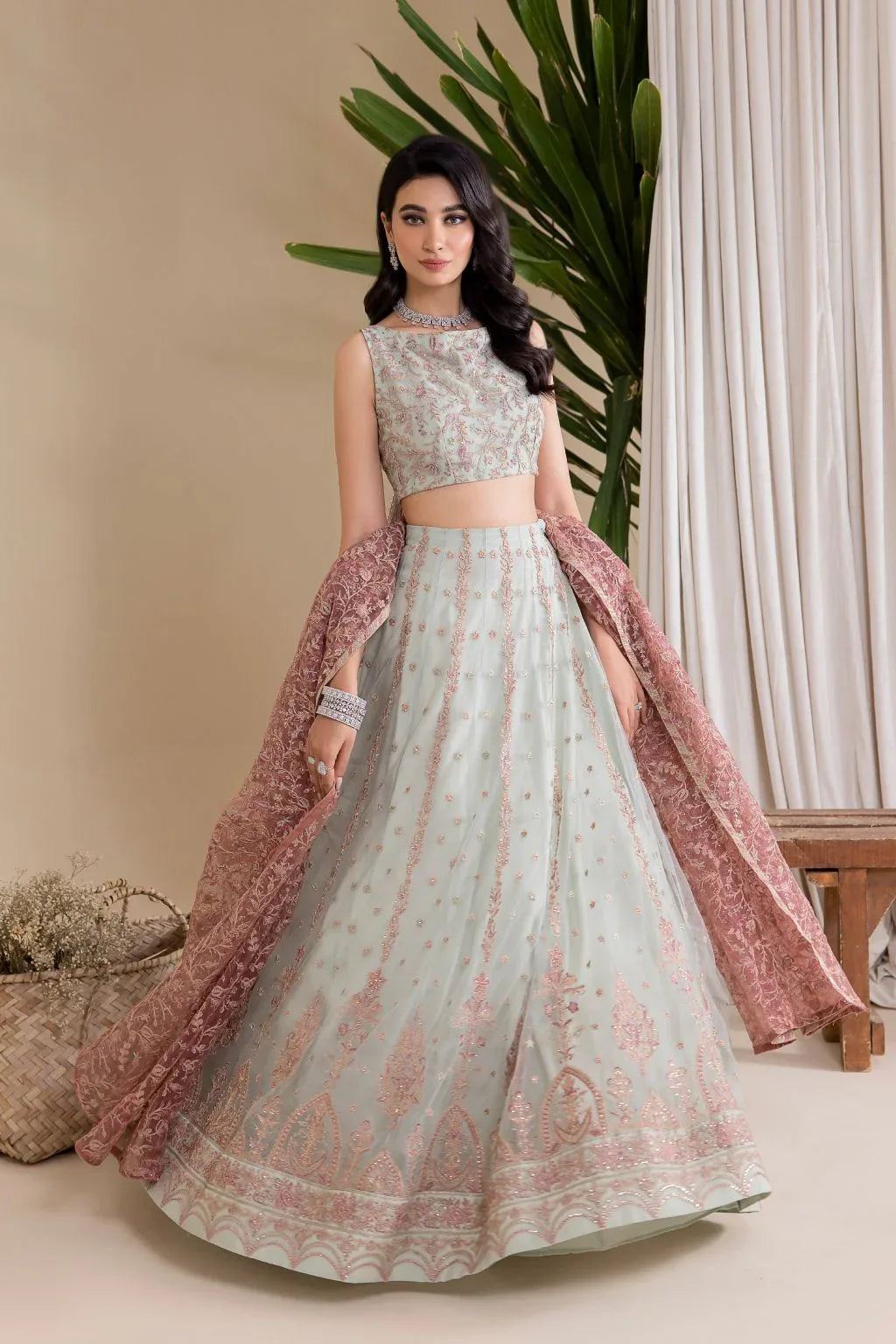 IZNIK | Aryanna - Rang-e-Khaas