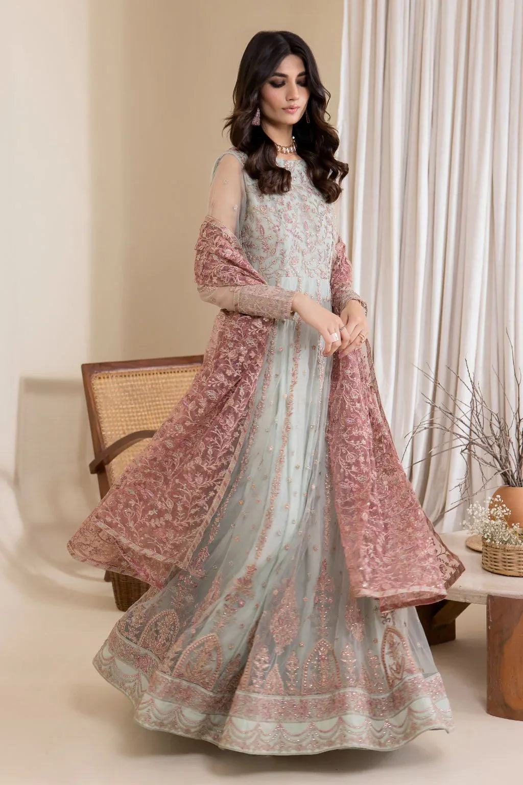 IZNIK | Aryanna - Rang-e-Khaas