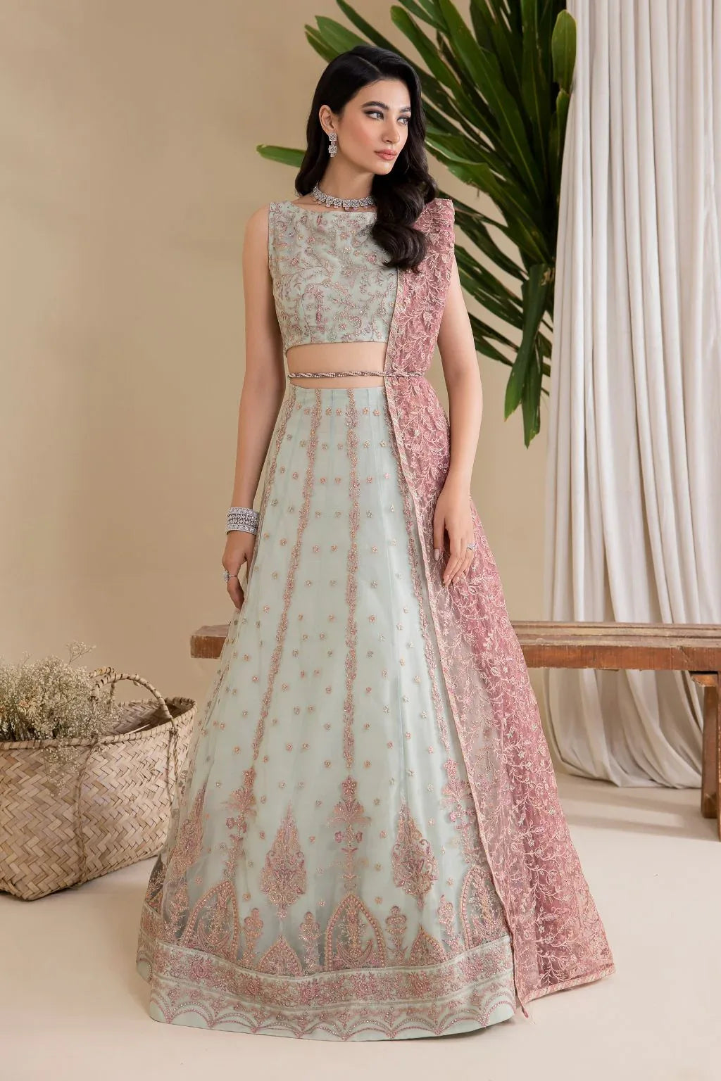 IZNIK | Aryanna - Rang-e-Khaas