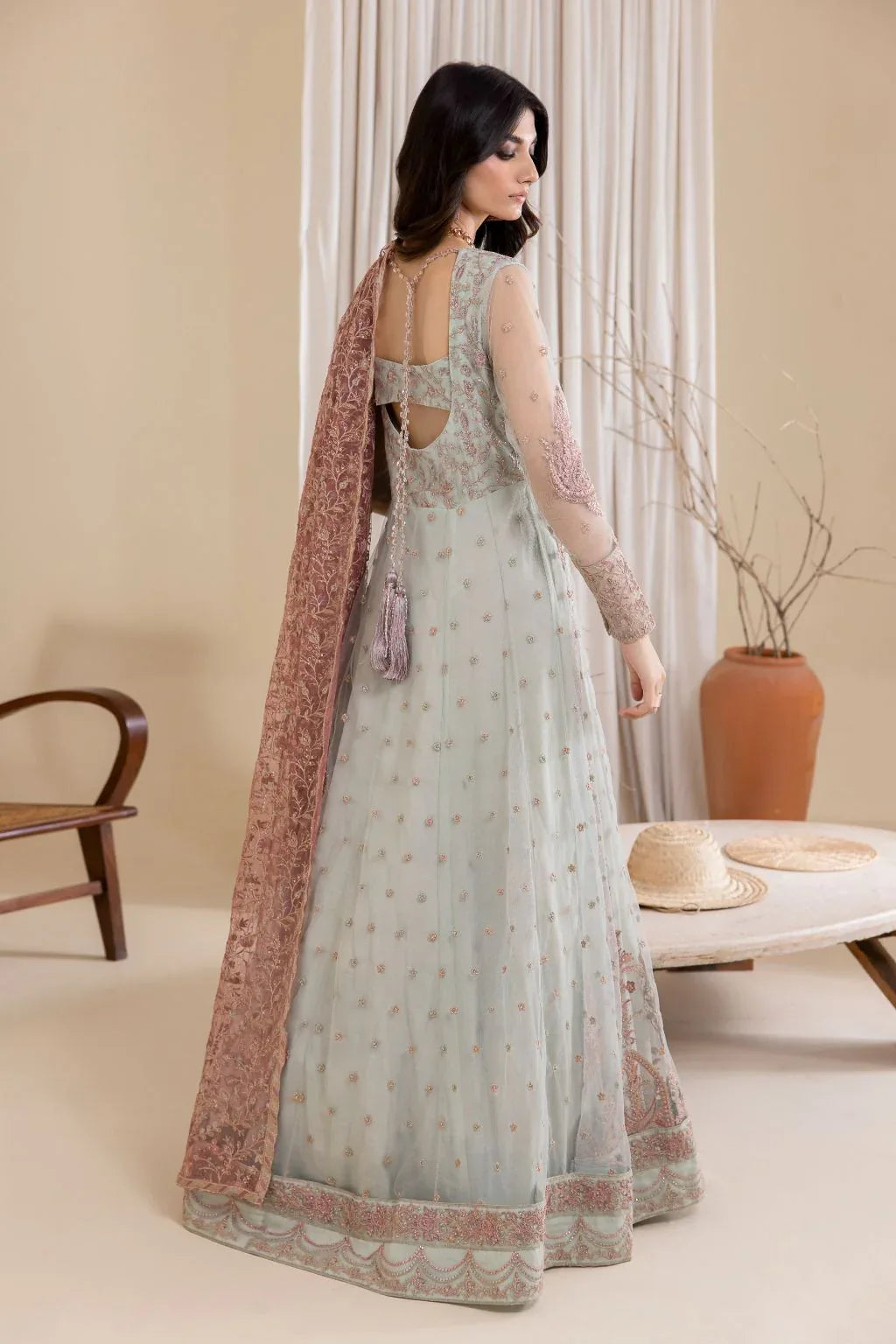 IZNIK | Aryanna - Rang-e-Khaas