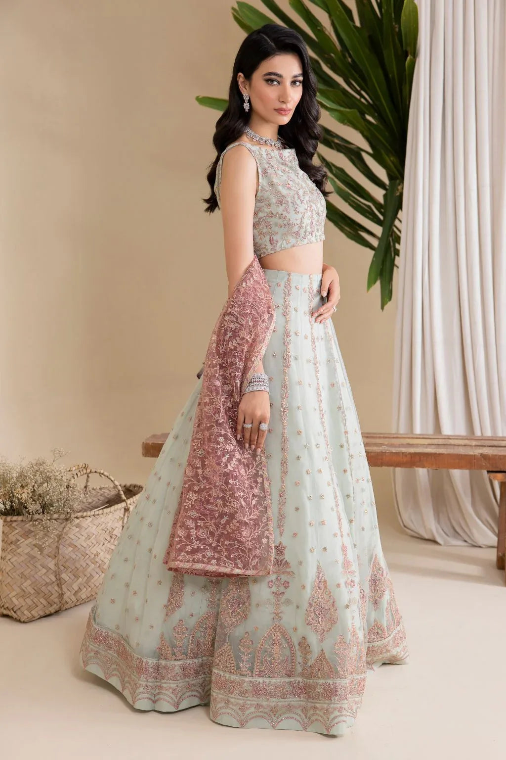 IZNIK | Aryanna - Rang-e-Khaas
