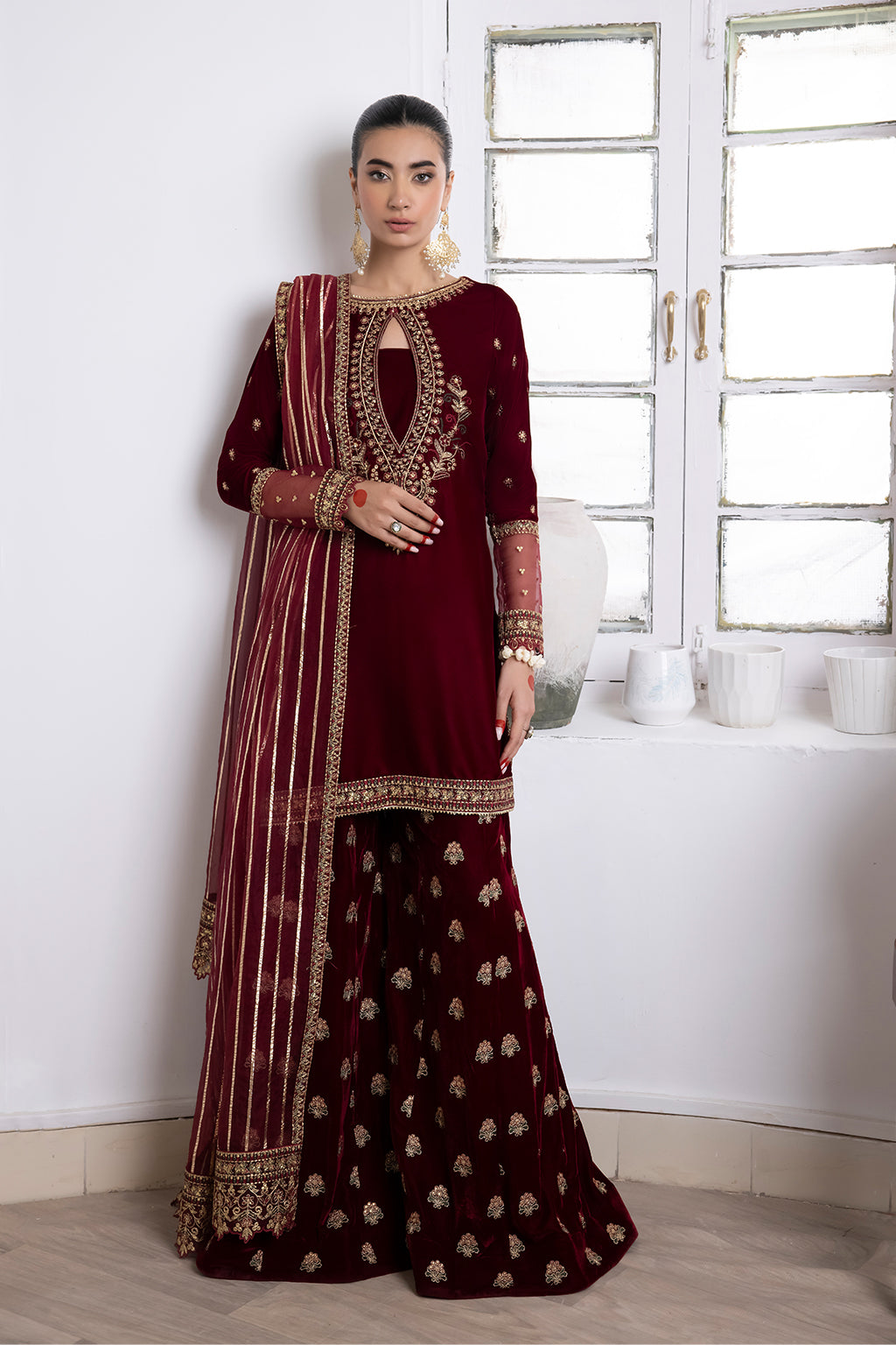 IZNIK | IV-26 MARASIM - Rang-e-Khaas