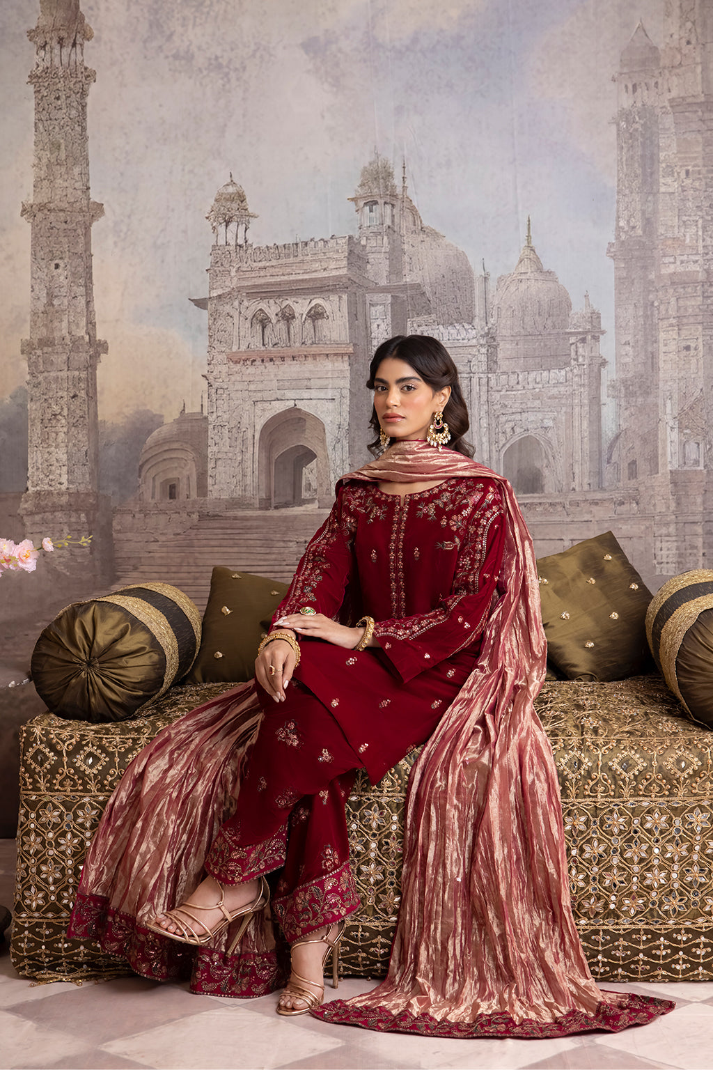 IZNIK | IV-27 HARF - Rang-e-Khaas