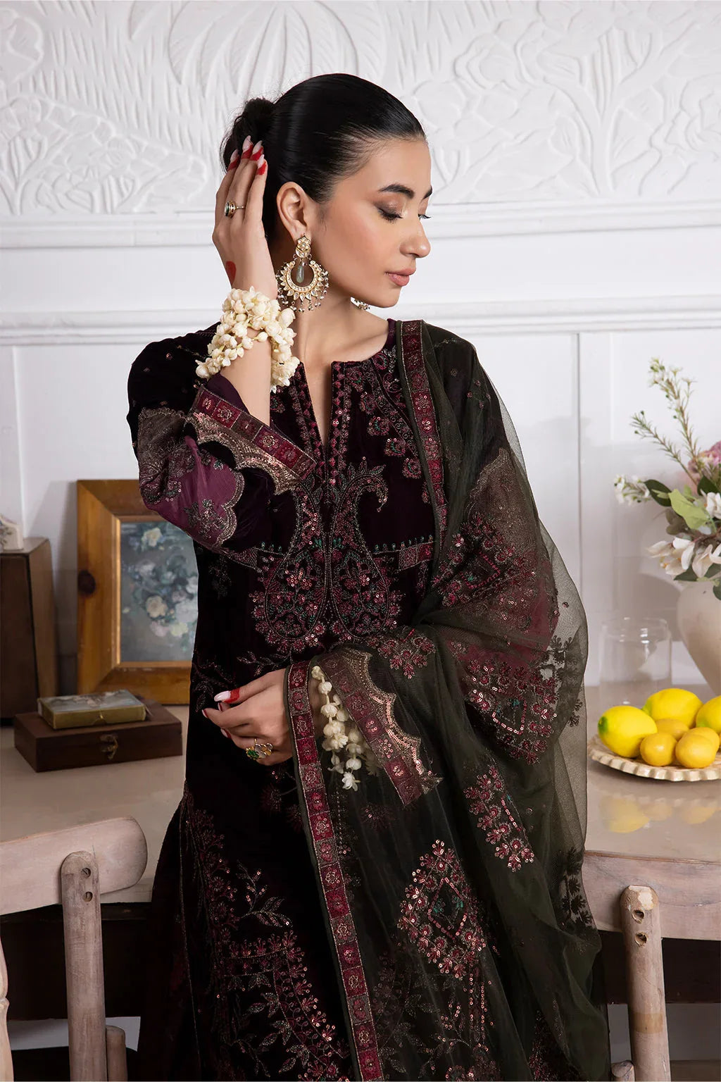 IZNIK | IV-30 AZITAH - Rang-e-Khaas