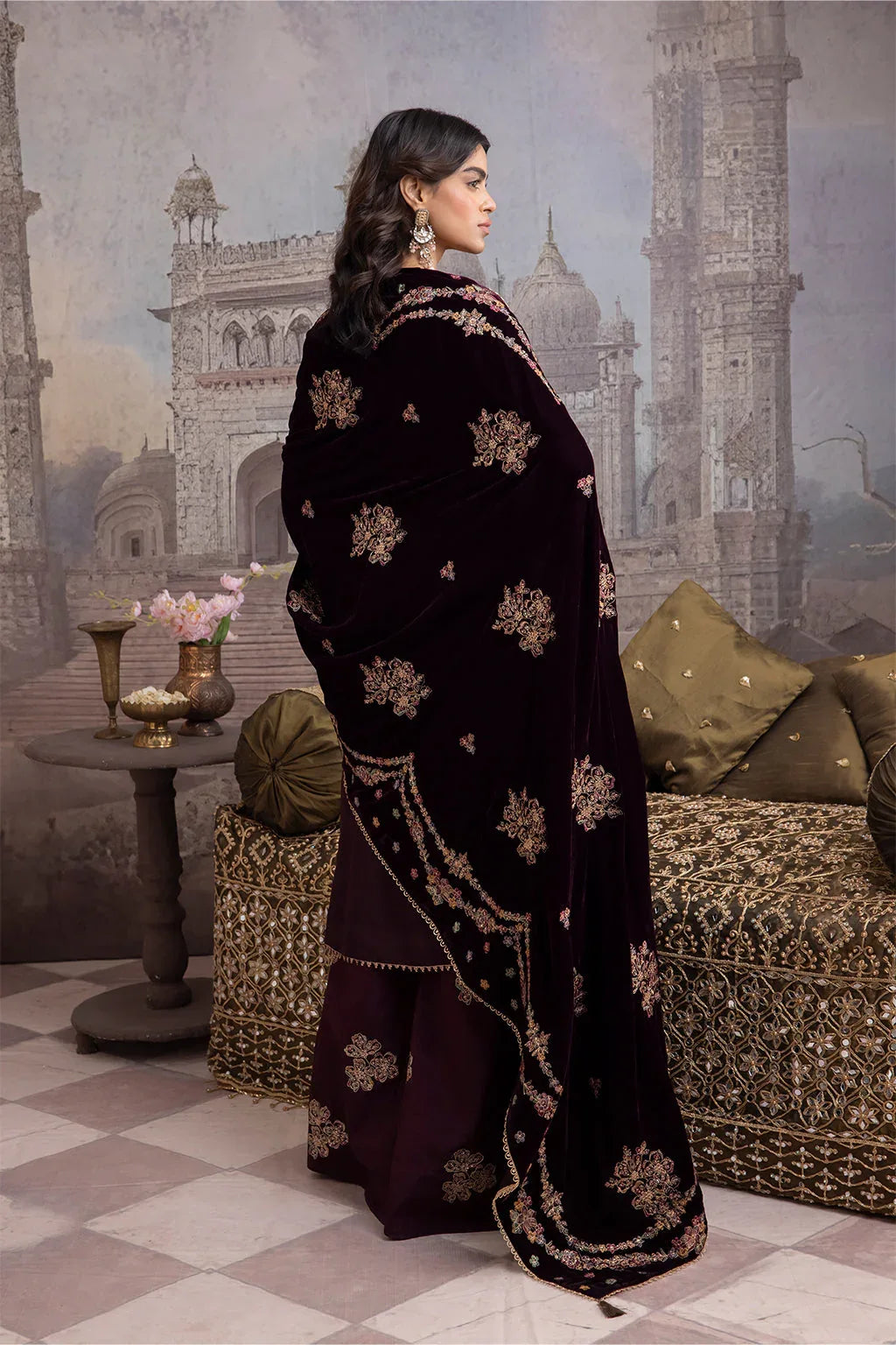 IZNIK | IV-32 ZARIN - Rang-e-Khaas