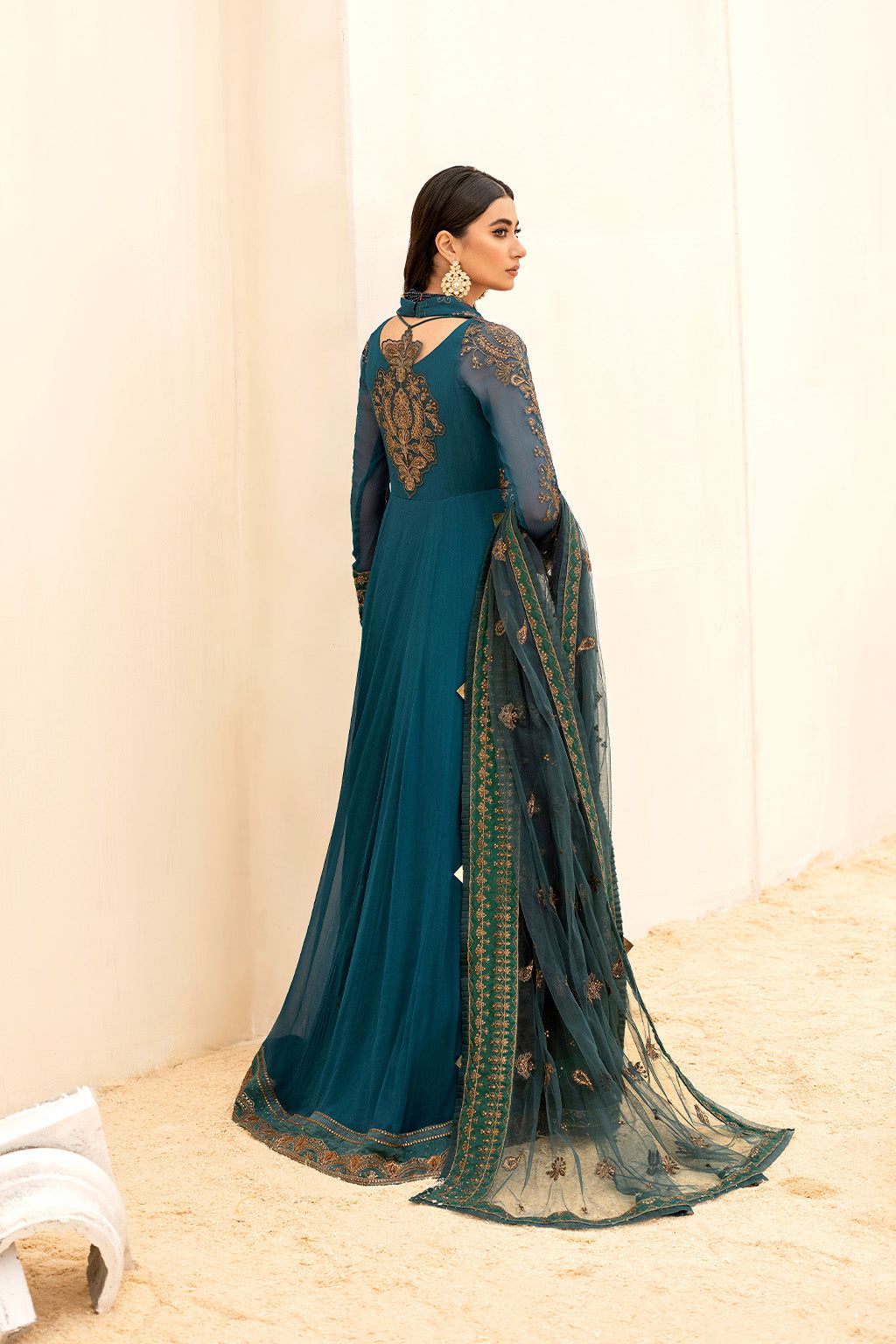 IZNIK | Rutvi - Rang-e-Khaas