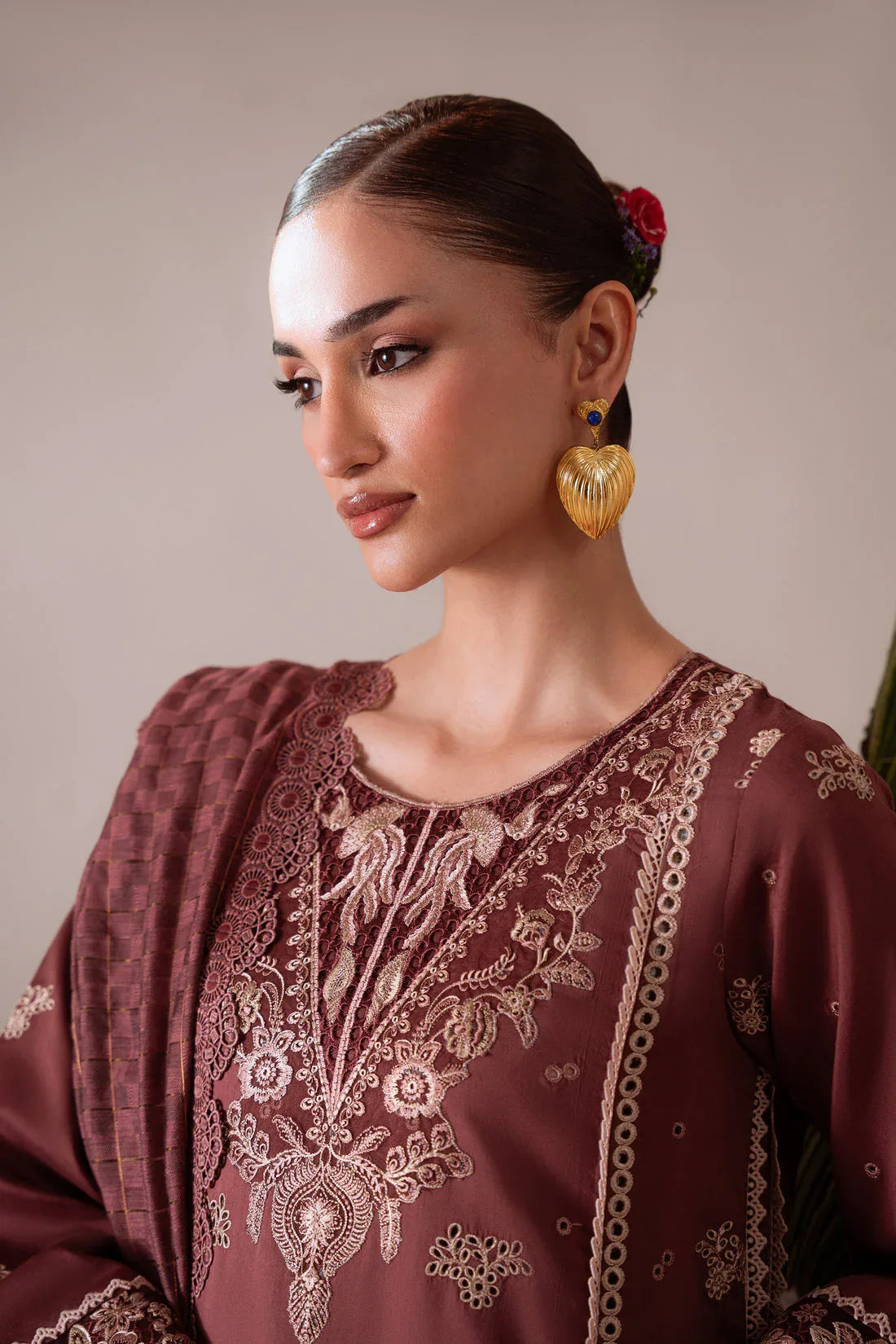Aabyaan | Miraal Signature Embroidered Viscose 25 | INARA (AV-04) - Rang-e-Khaas