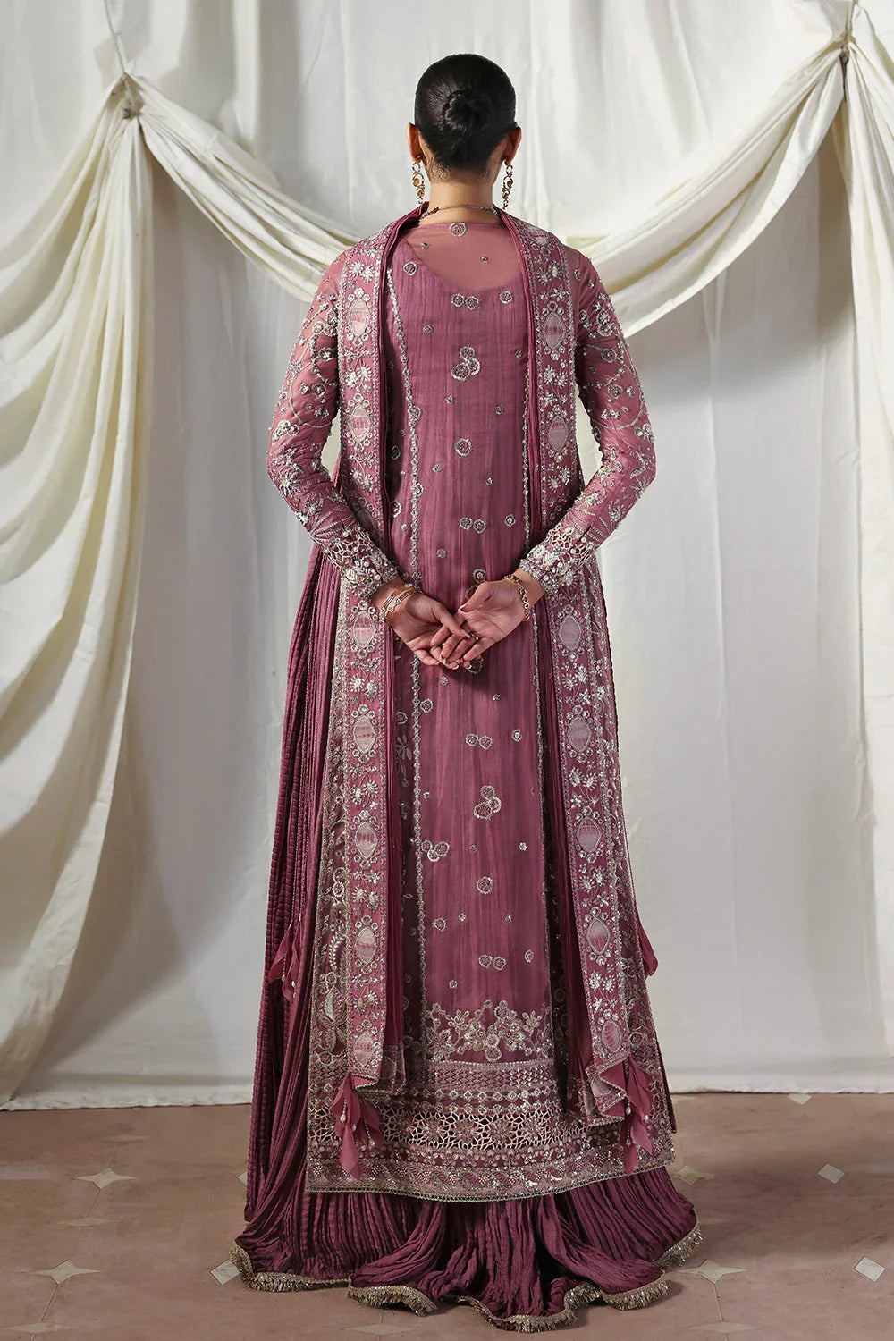 Soraya | Lumene Festive 26 | Isolde - Rang-e-Khaas