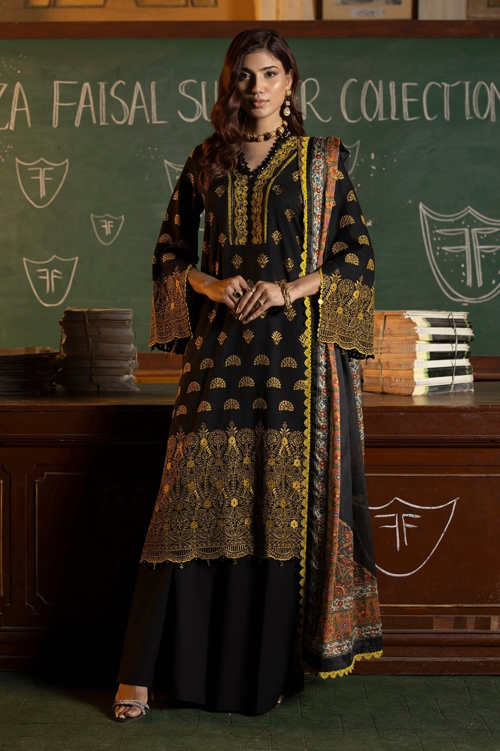 Ittehad | Embroidered Lawn | I-12 - Rang-e-Khaas