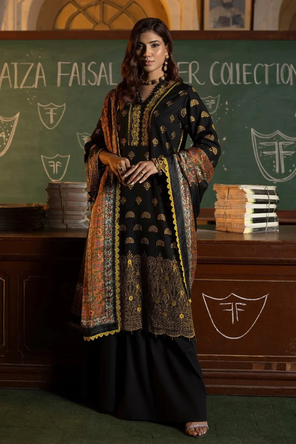 Ittehad | Embroidered Lawn | I-12 - Rang-e-Khaas