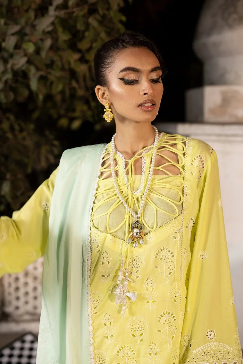 Ittehad | Embroidered Lawn | I-17 - Rang-e-Khaas