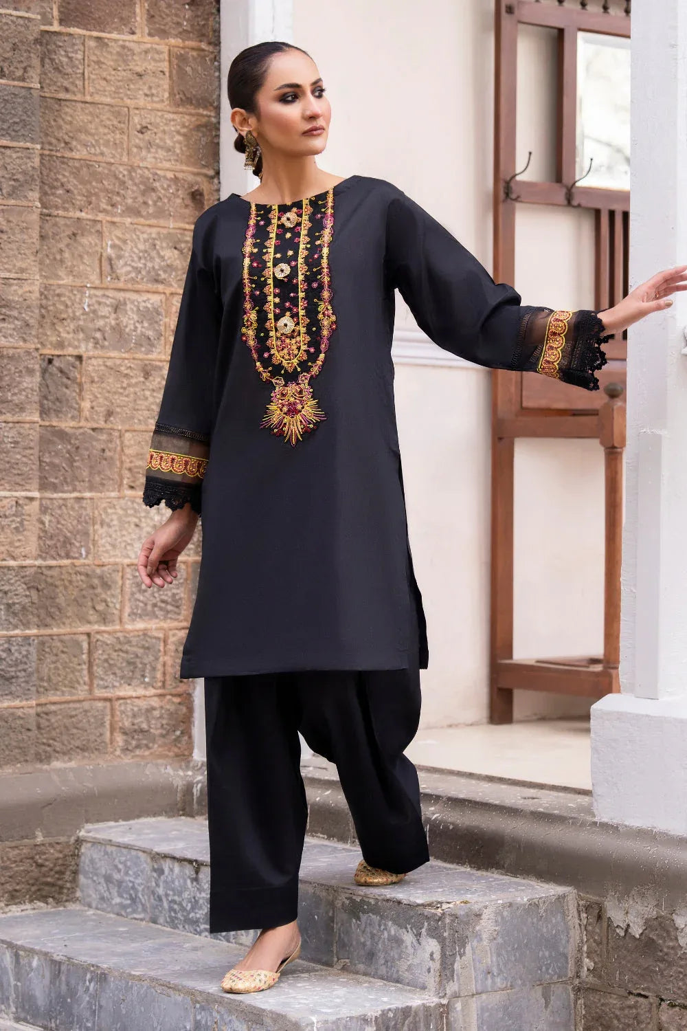 Ittehad | Embroidered Lawn | I-19 - Rang-e-Khaas