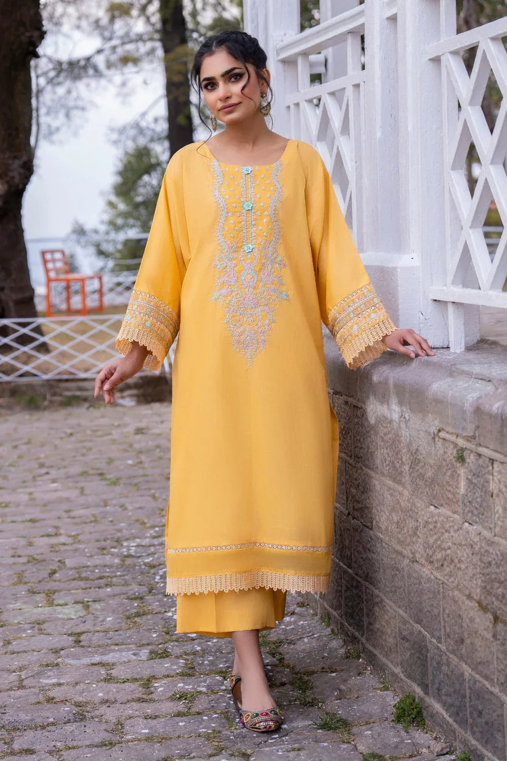 Ittehad | Embroidered Lawn | I-20 - Rang-e-Khaas