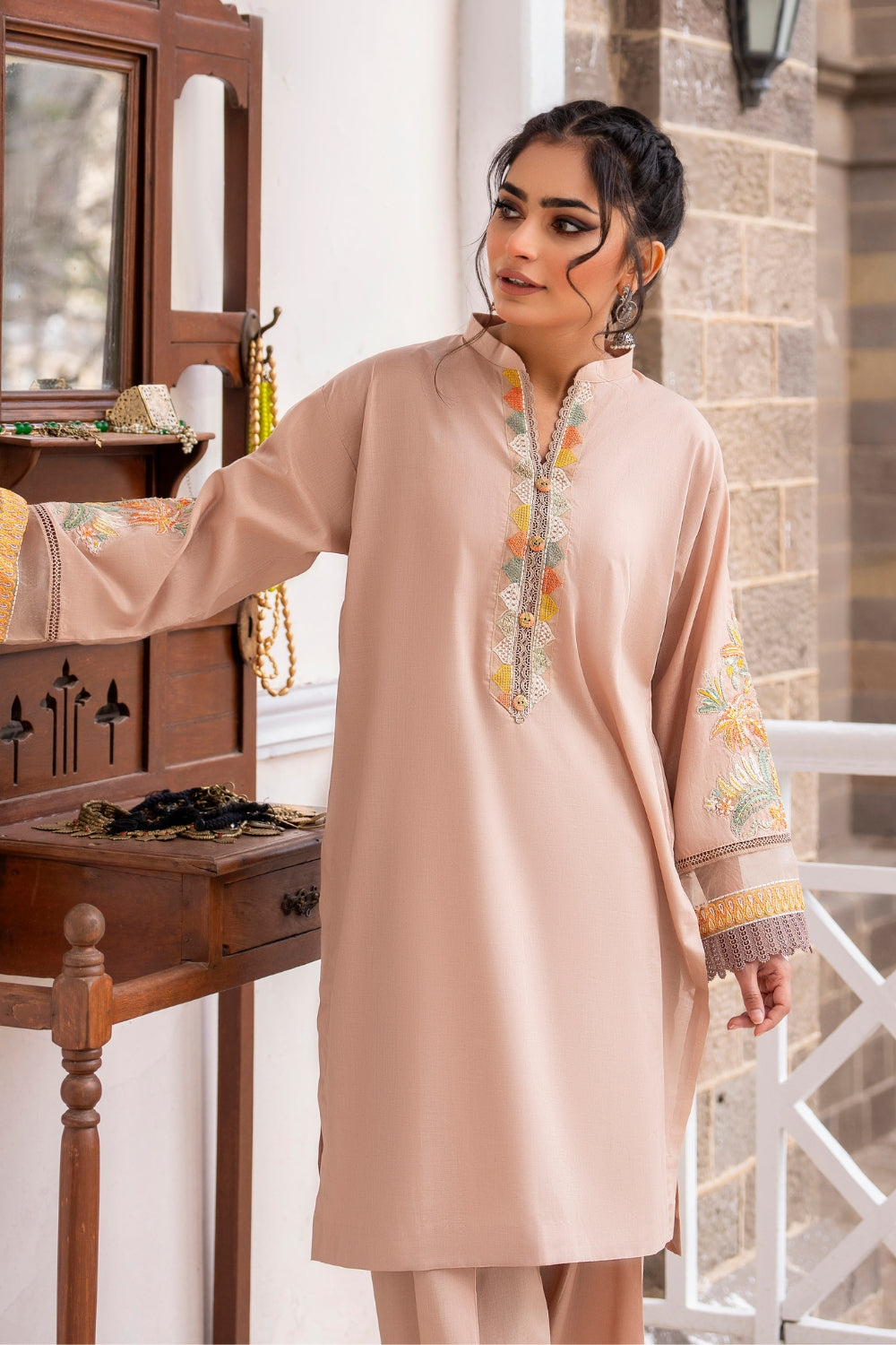 Ittehad | Embroidered Lawn | I-26 - Rang-e-Khaas
