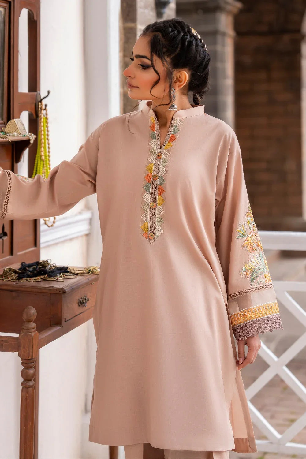 Ittehad | Embroidered Lawn | I-26 - Rang-e-Khaas