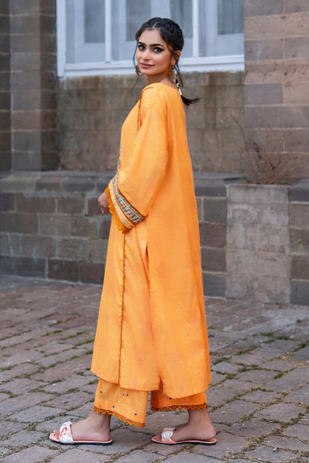 Ittehad | Embroidered Lawn | I-27 - Rang-e-Khaas