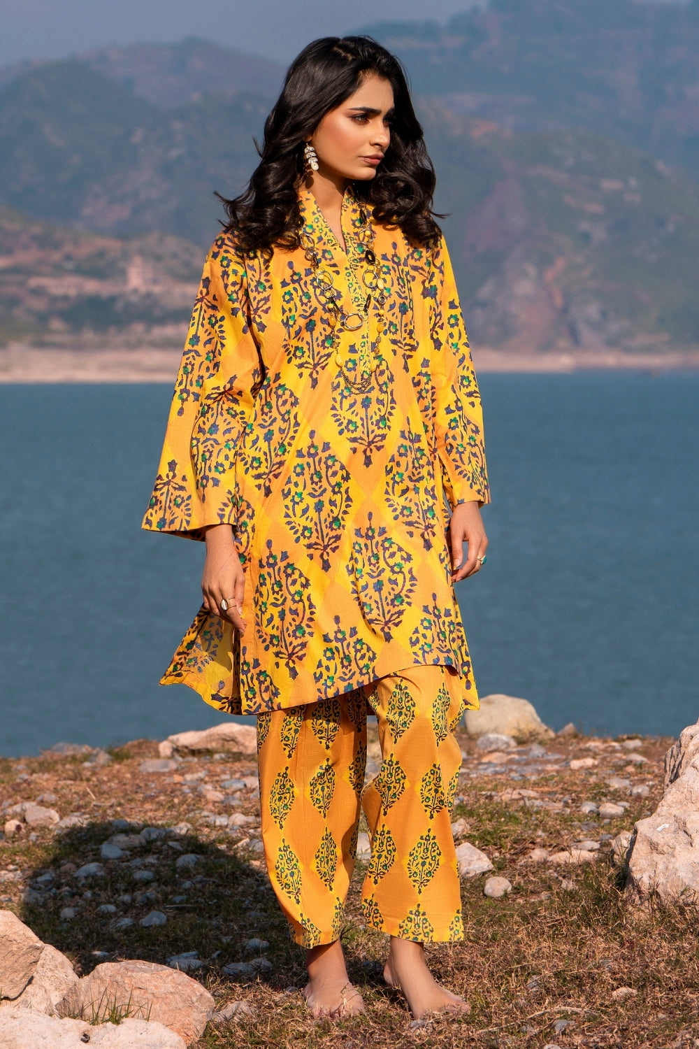 Ittehad | Embroidered Lawn | I-30 - Rang-e-Khaas