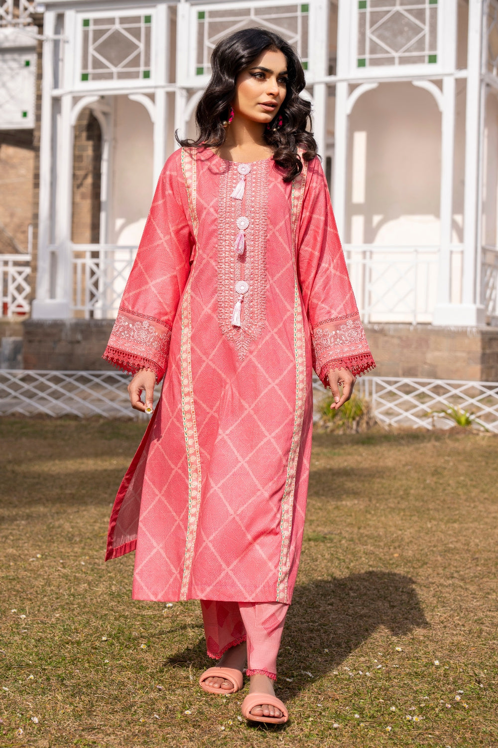 Ittehad | Embroidered Lawn | I-34 - Rang-e-Khaas