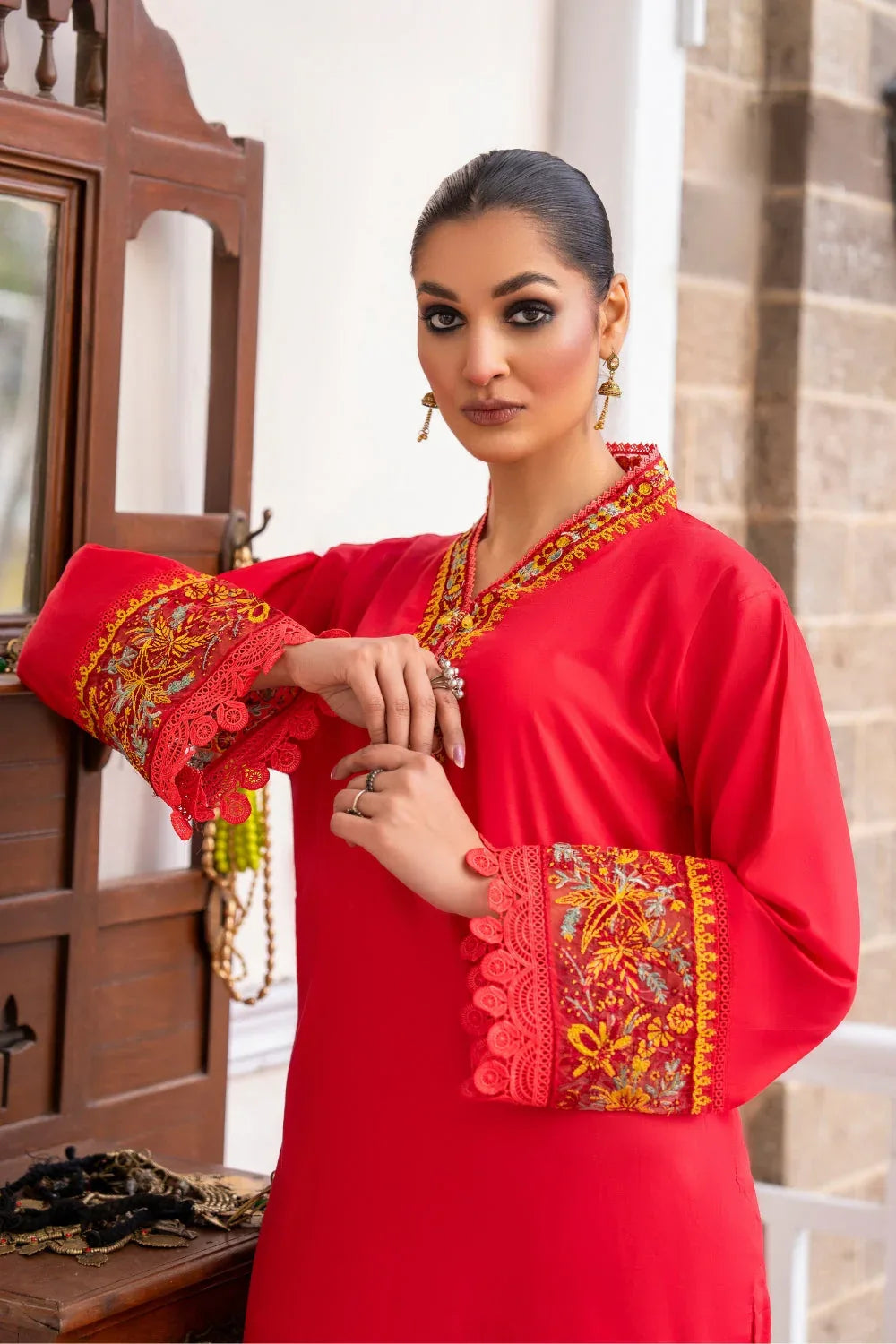 Ittehad | Embroidered Lawn | I-35 - Rang-e-Khaas