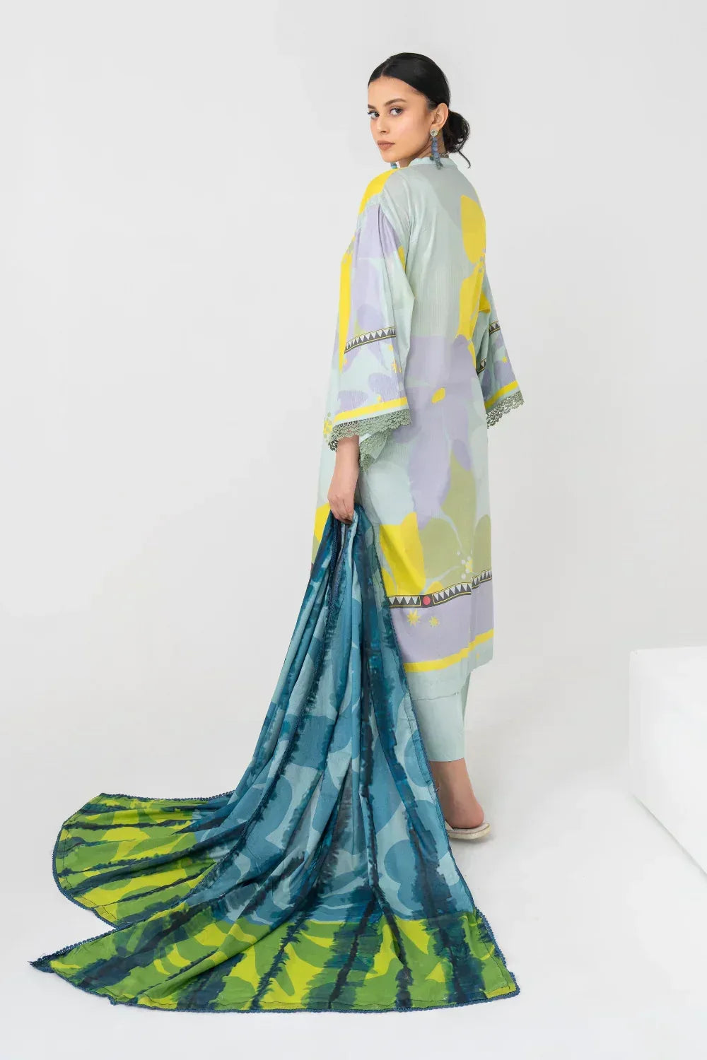 Ittehad | Printed Lawn 24 | IP3P07-3PS-LGR - Rang-e-Khaas