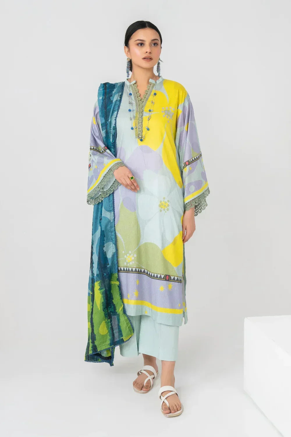 Ittehad | Printed Lawn 24 | IP3P07-3PS-LGR - Rang-e-Khaas