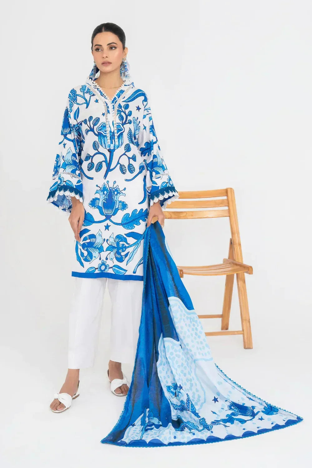Ittehad | Printed Lawn 24 | IP3P10-3PS-BLU - Rang-e-Khaas
