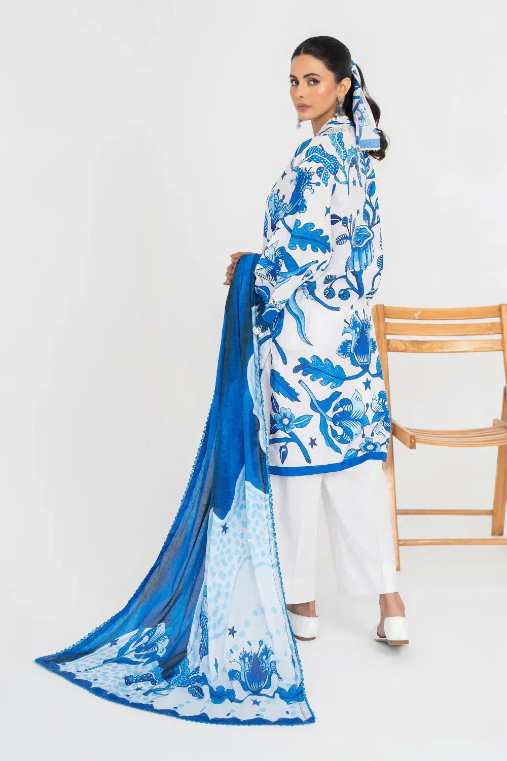 Ittehad | Printed Lawn 24 | IP3P10-3PS-BLU - Rang-e-Khaas