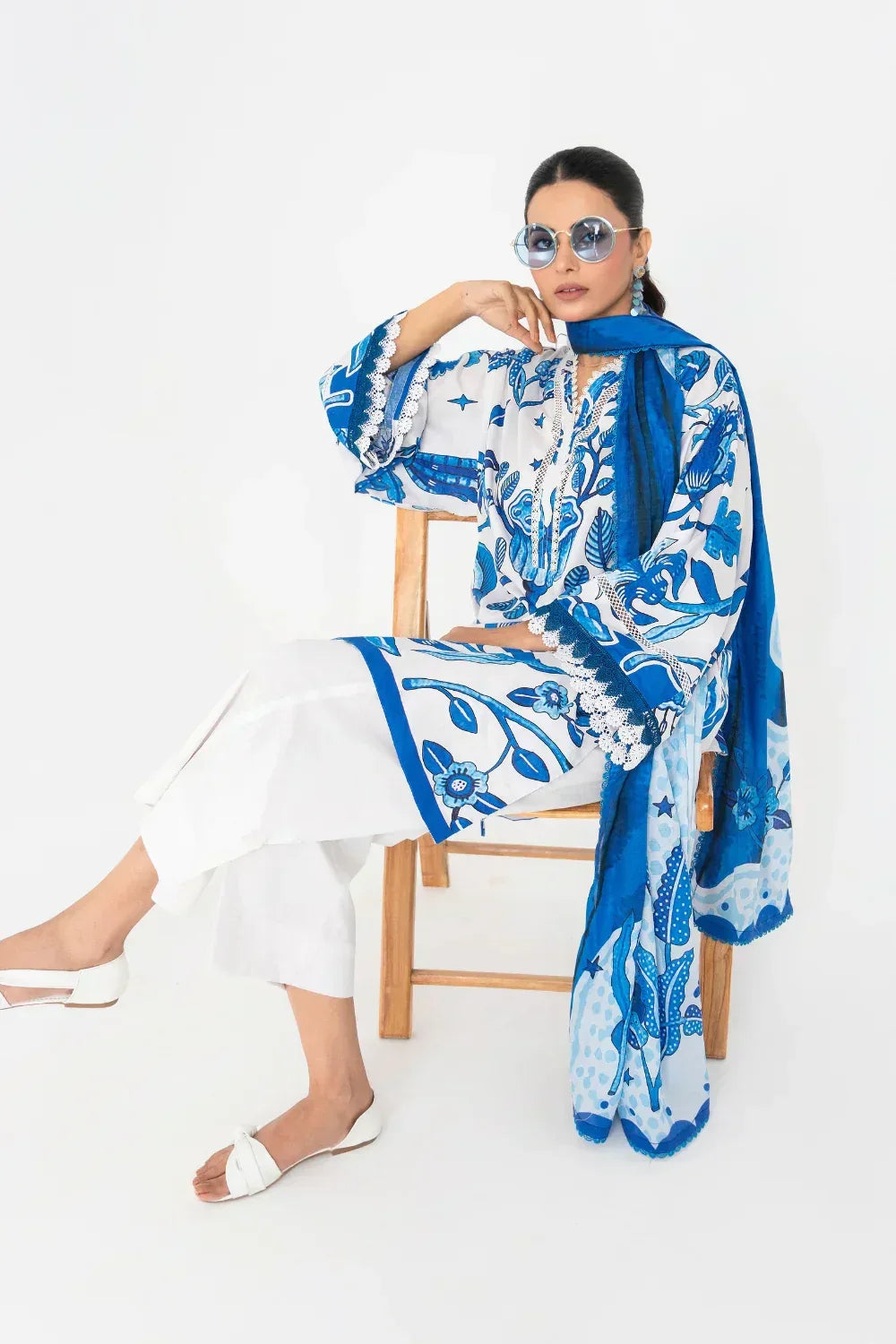 Ittehad | Printed Lawn 24 | IP3P10-3PS-BLU - Rang-e-Khaas