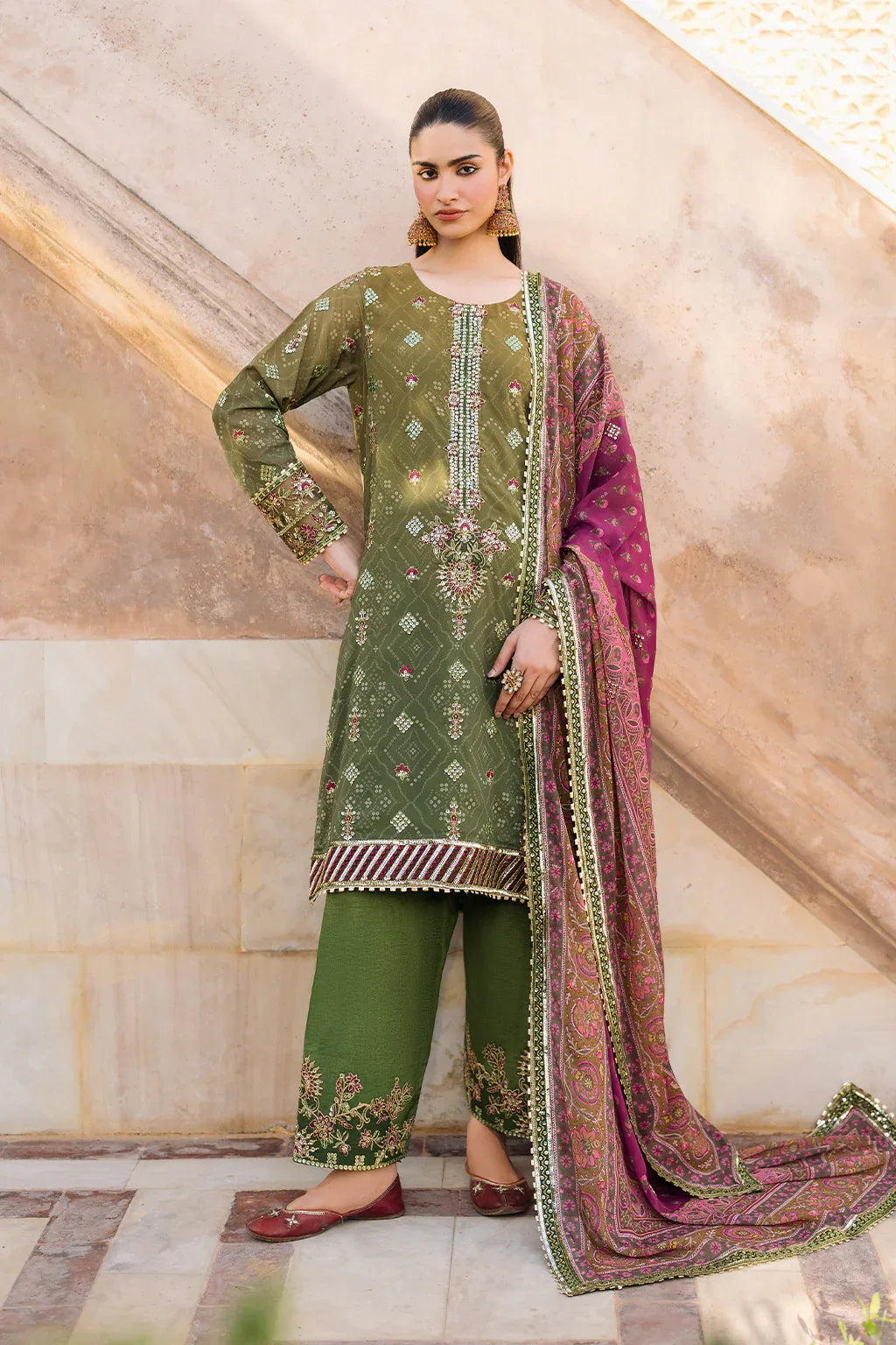 Iznik | Bandhani Formals | UE-329 - Rang-e-Khaas