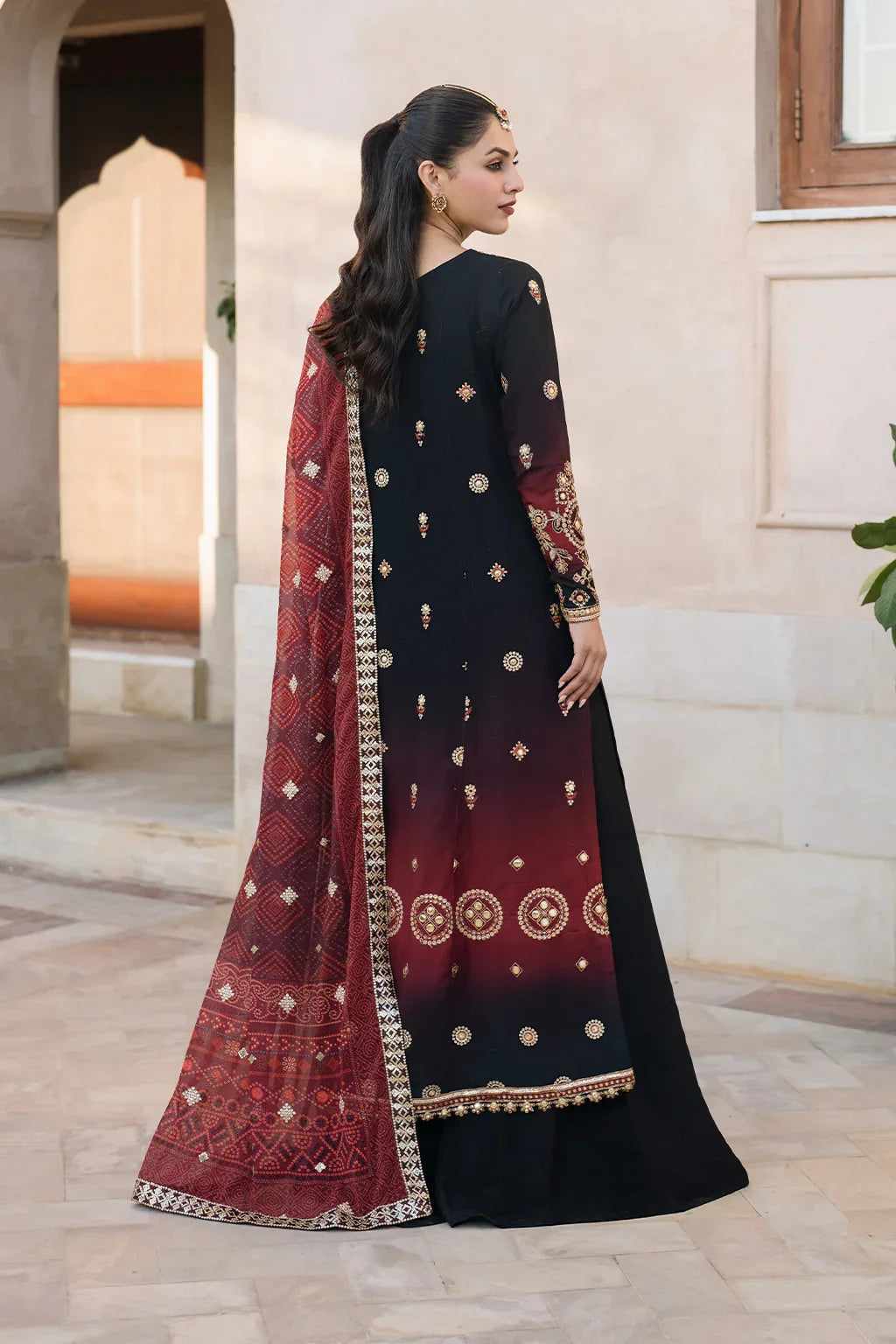 Iznik | Bandhani Formals | UE-330 - Rang-e-Khaas
