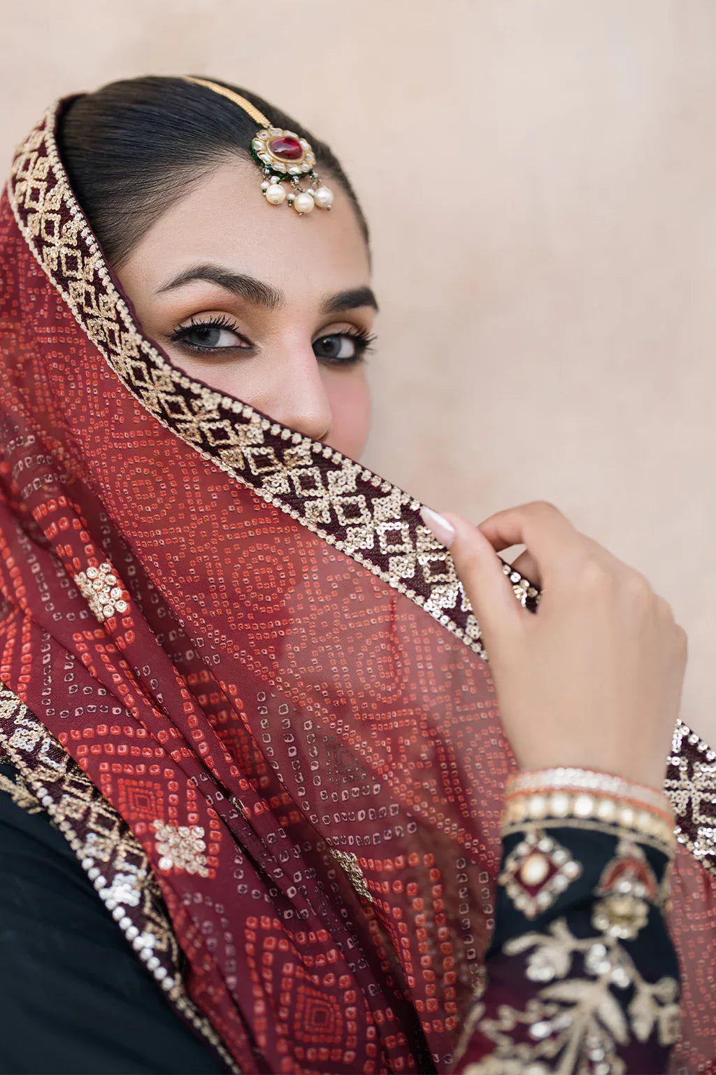 Iznik | Bandhani Formals | UE-330 - Rang-e-Khaas