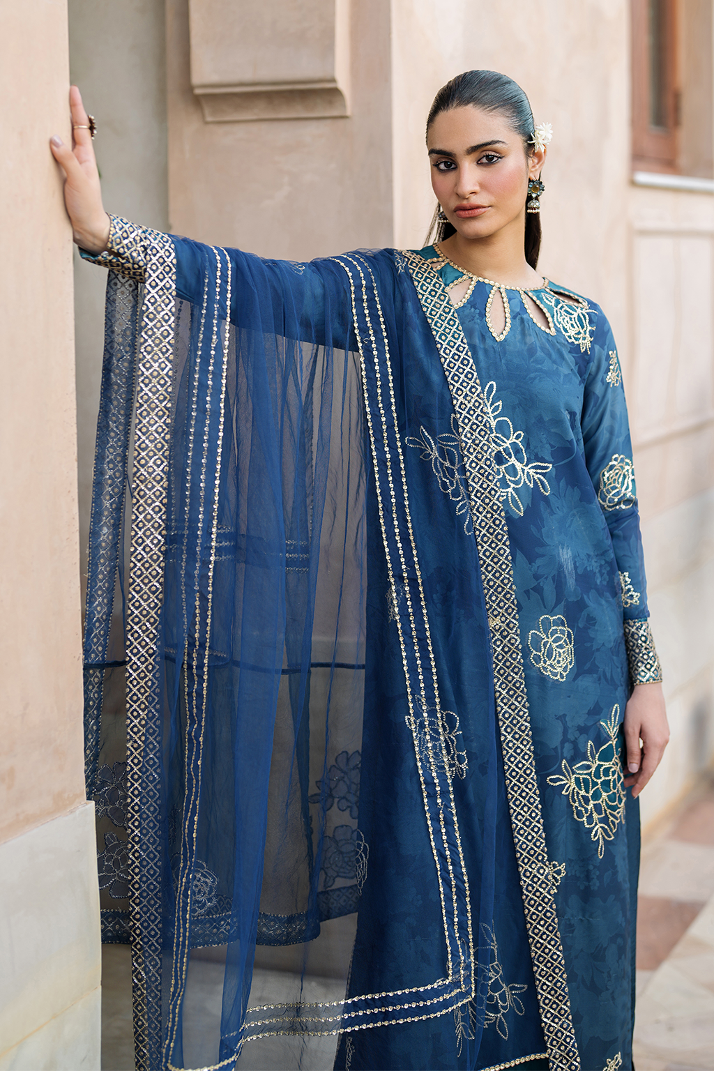 Iznik | Bandhani Formals | UE-331 - Rang-e-Khaas