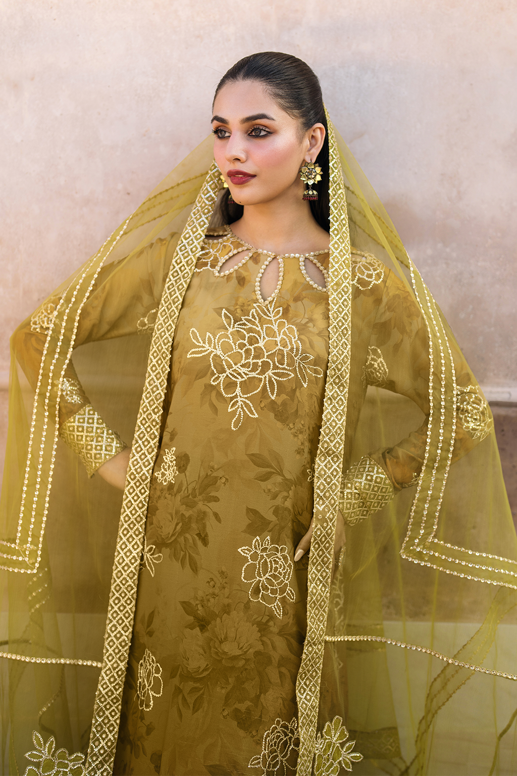 Iznik | Bandhani Formals | UE-332 - Rang-e-Khaas