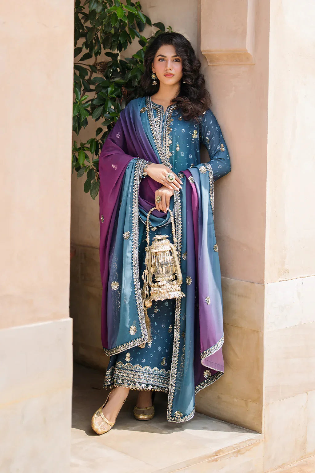 Iznik | Bandhani Formals | UE-335 - Rang-e-Khaas