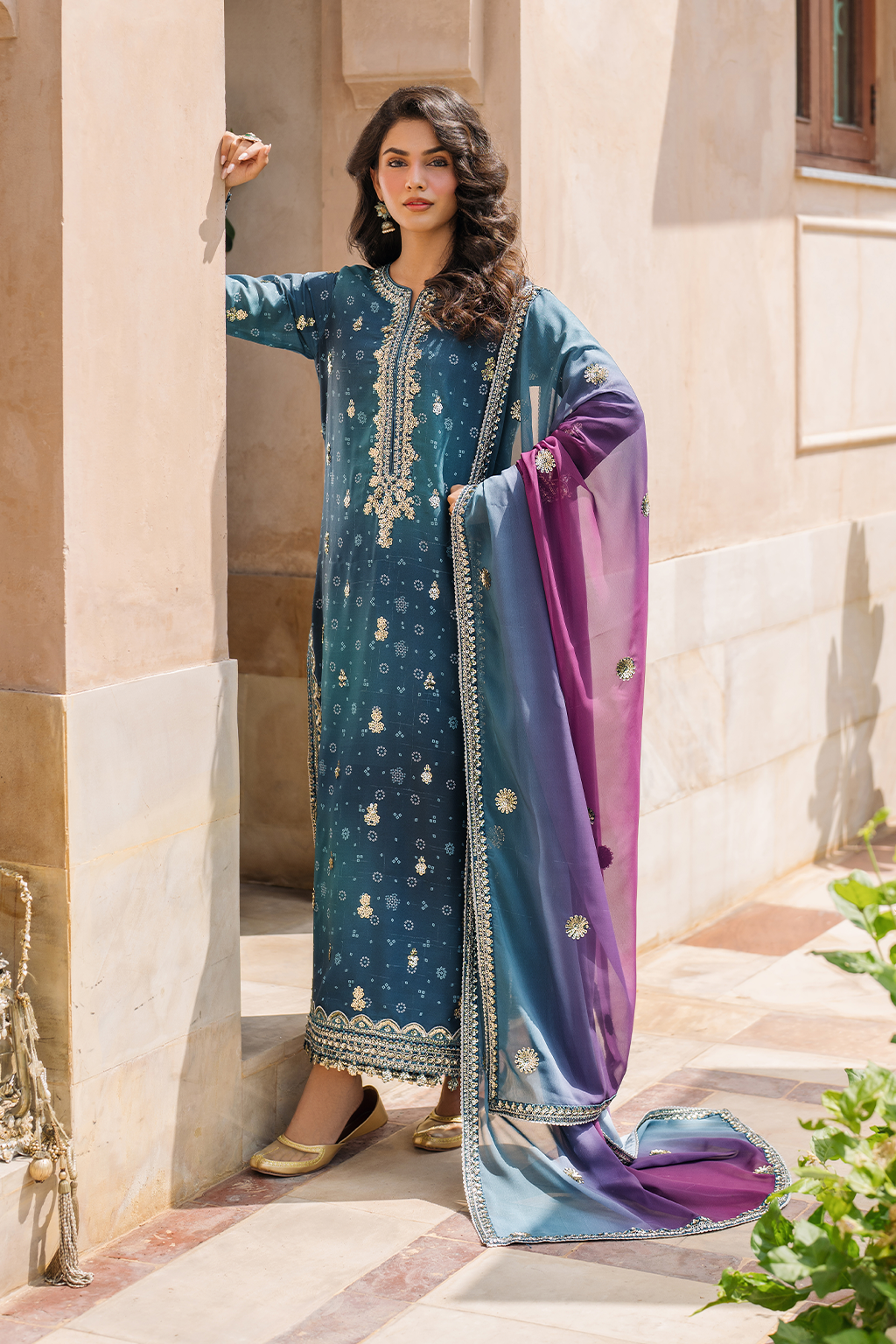 Iznik | Bandhani Formals | UE-335 - Rang-e-Khaas