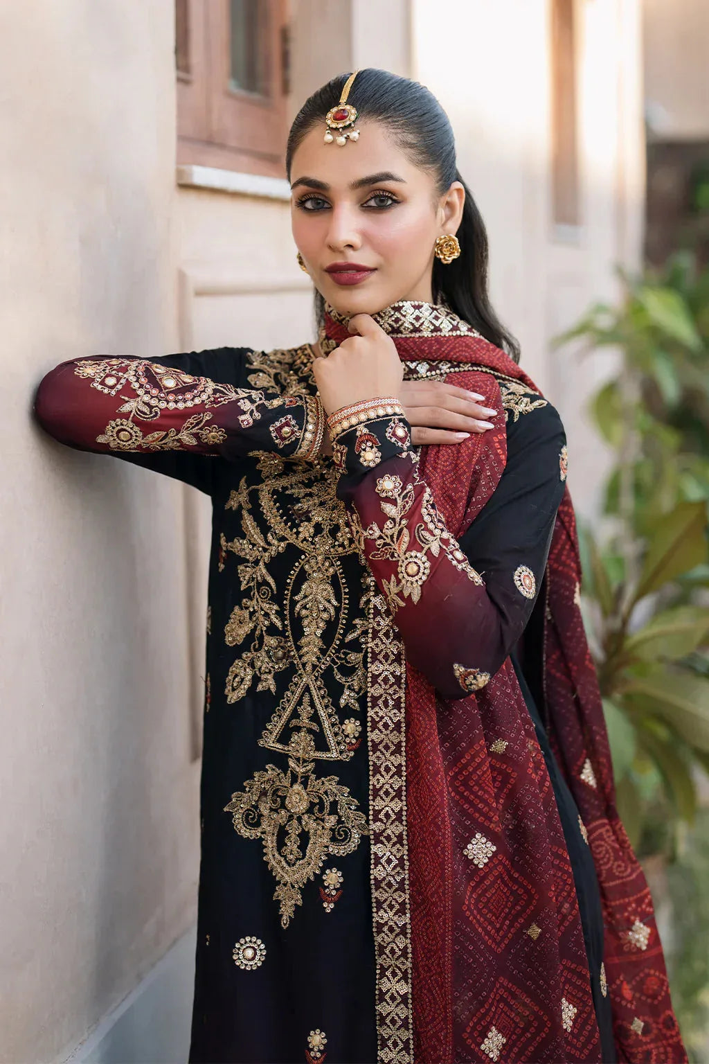 Iznik | Bandhani | UE-330 Embroidered Chiffon - Rang-e-Khaas