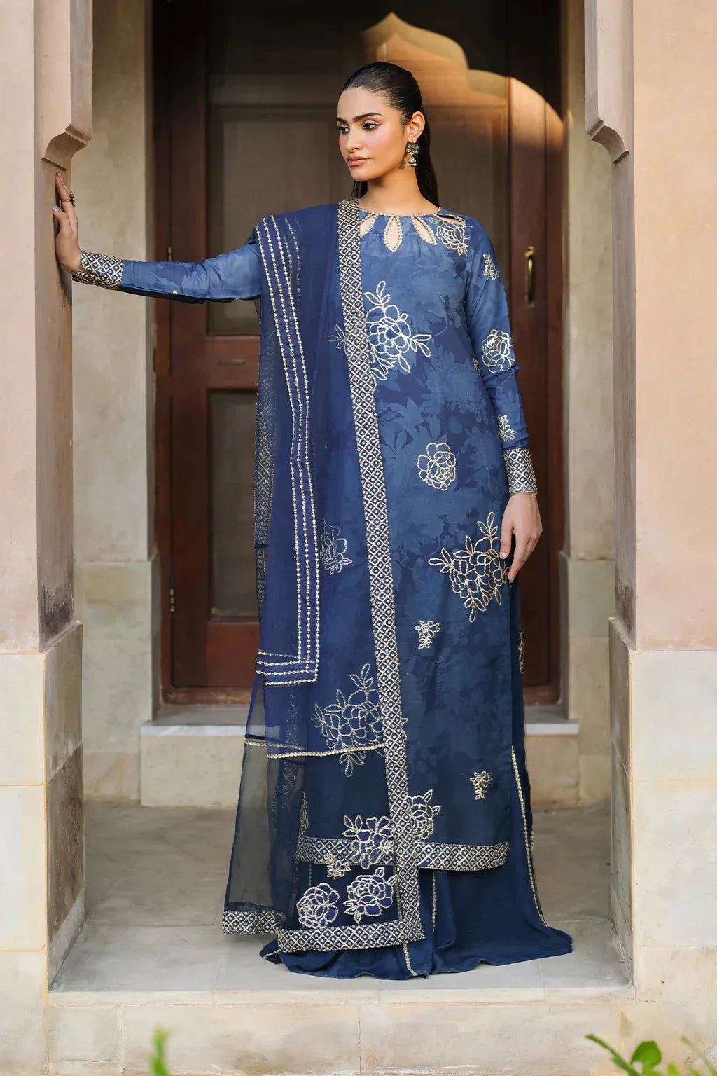 Iznik | Bandhani | UE-331 Embroidered Chiffon - Rang-e-Khaas