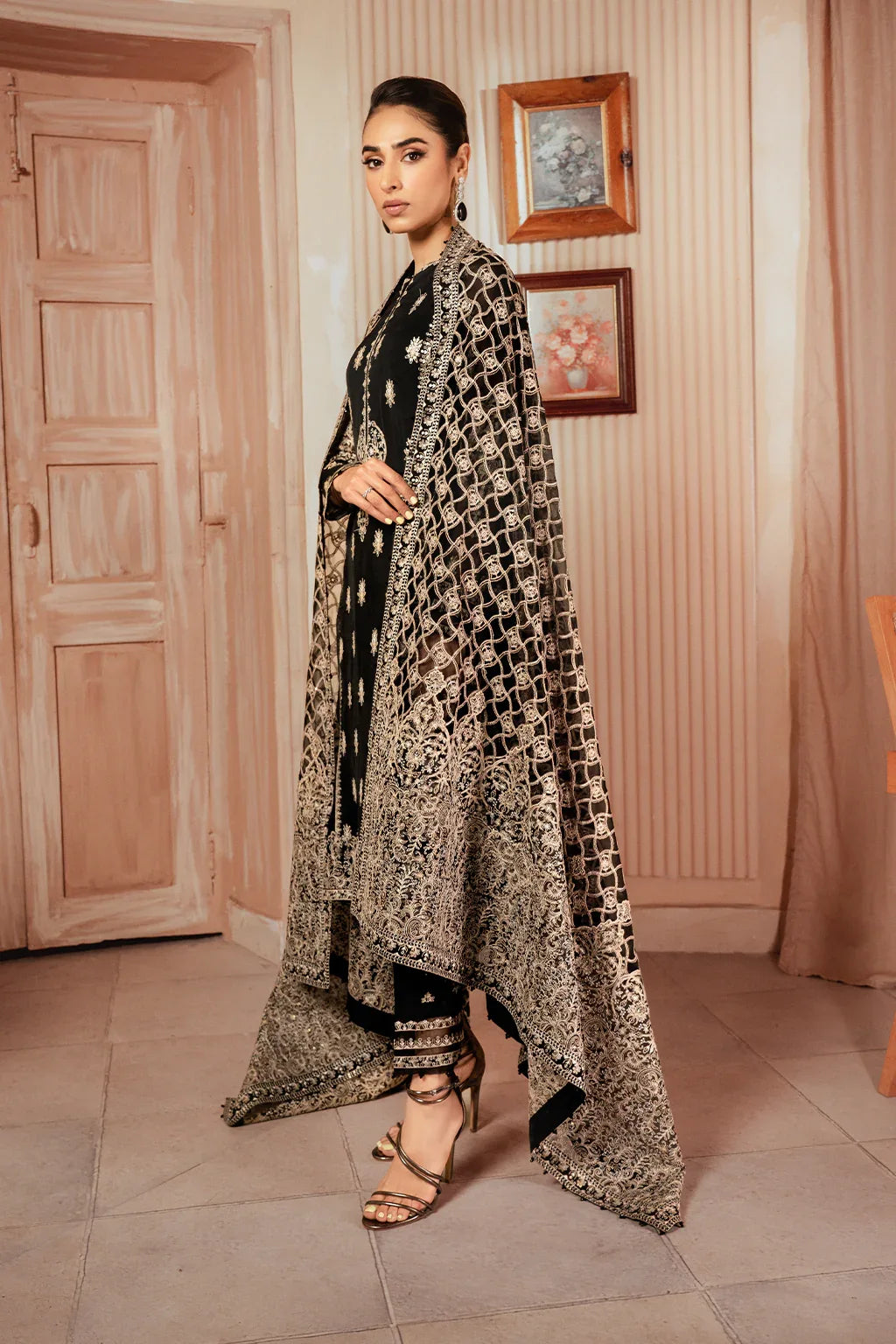 Iznik | Chiffonkari Formals | ICK-03 Embroidered Chiffon - Rang-e-Khaas
