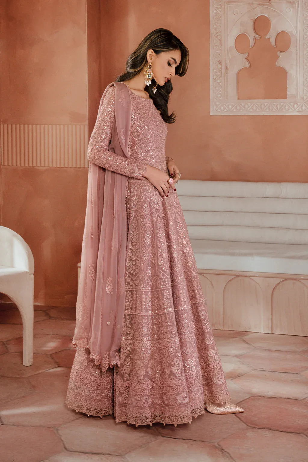 Iznik | Chiffonkari Formals | ICK-04 Embroidered Chiffon - Rang-e-Khaas