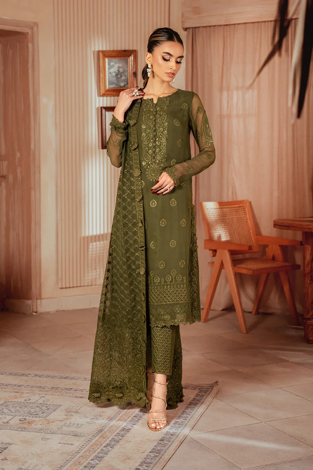 Iznik | Chiffonkari Formals | ICK-05 Embroidered Chiffon - Rang-e-Khaas