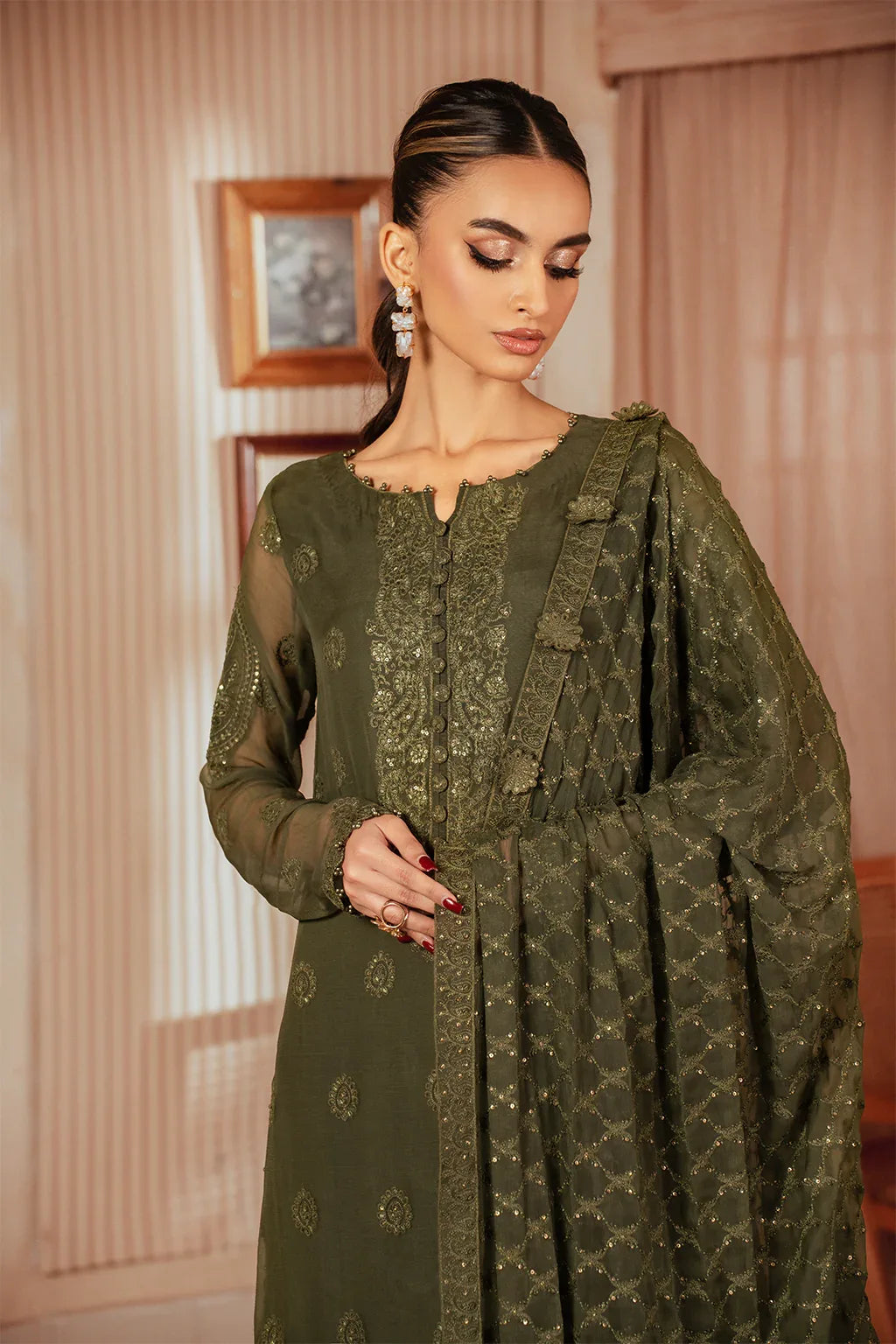 Iznik | Chiffonkari Formals | ICK-05 Embroidered Chiffon - Rang-e-Khaas