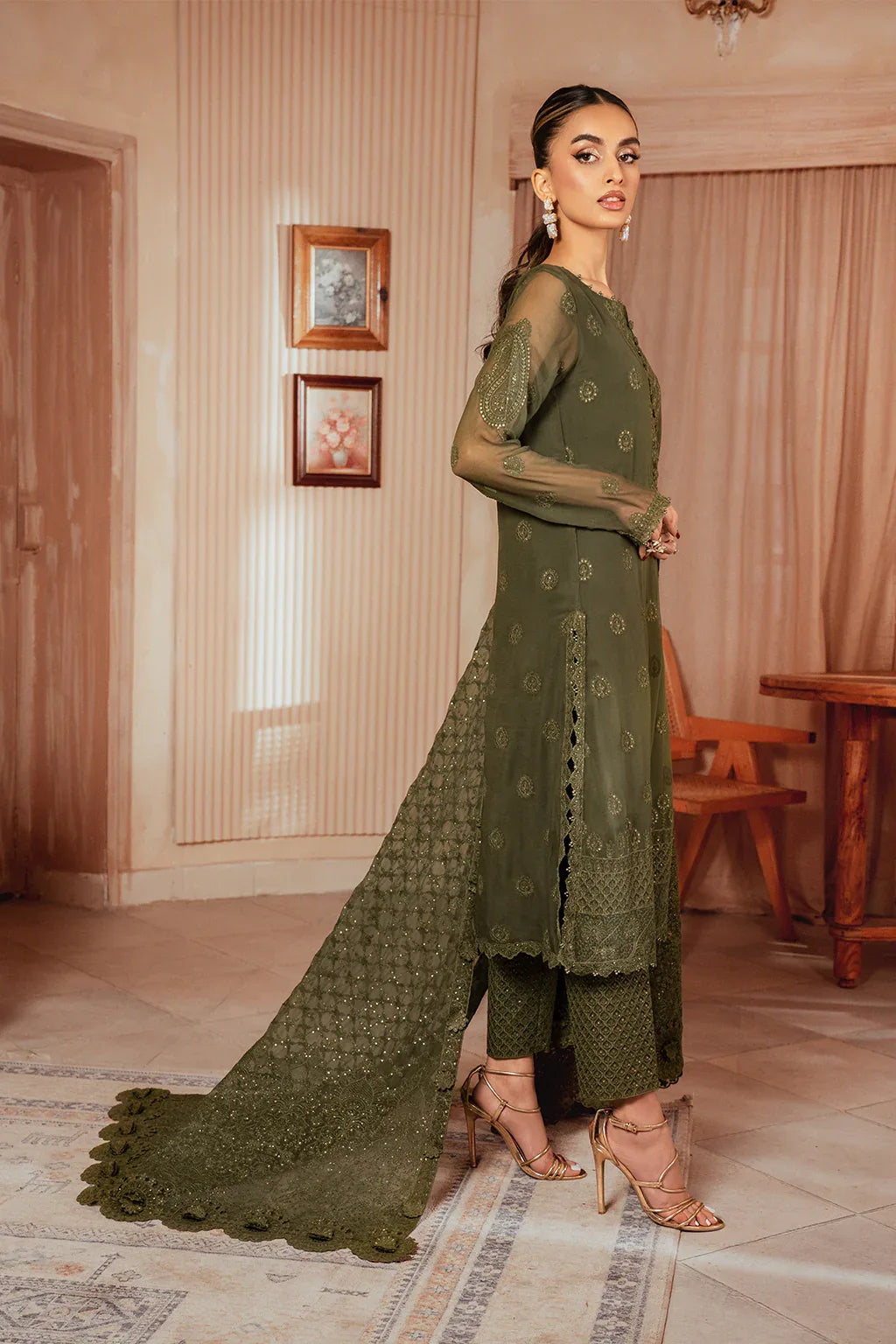 Iznik | Chiffonkari Formals | ICK-05 Embroidered Chiffon - Rang-e-Khaas