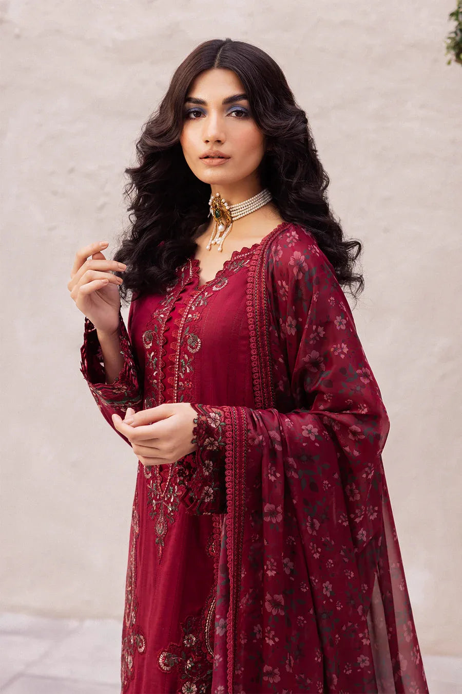 Iznik | Dahlia Embroidered Lawn | DL-01 - Rang-e-Khaas