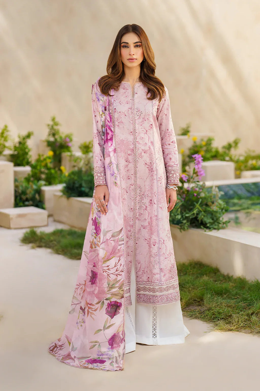 Iznik | Exclusive Lawn | SFL-06 EMBROIDERED LAWN - Rang-e-Khaas