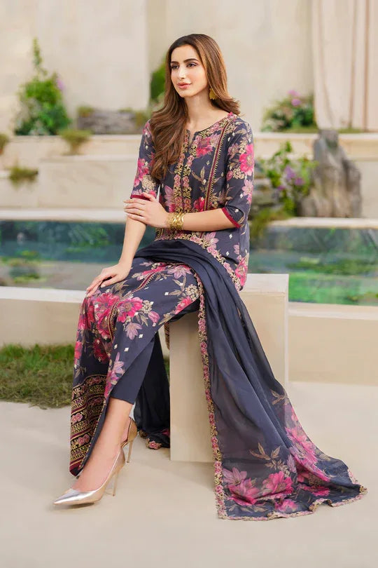 Iznik | Exclusive Lawn | SFL-12 EMBROIDERED LAWN - Rang-e-Khaas