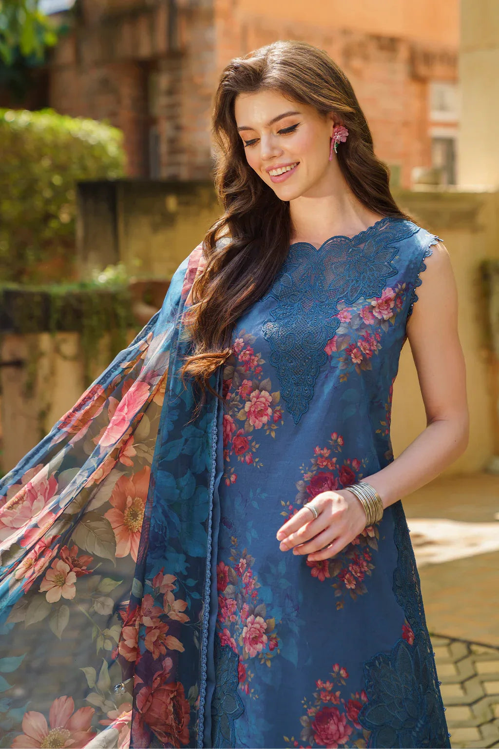 Iznik | Exclusive Lawn | UE-213 PRINTED LAWN - Rang-e-Khaas