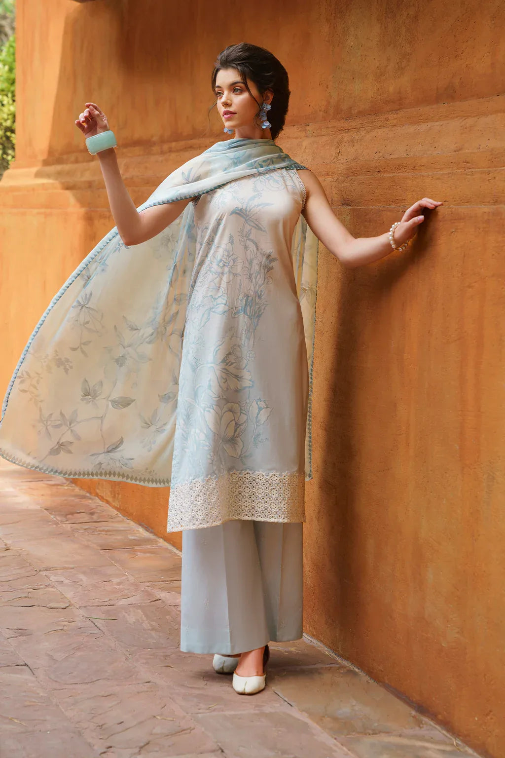 Iznik | Exclusive Lawn | UE-227 PRINTED LAWN - Rang-e-Khaas